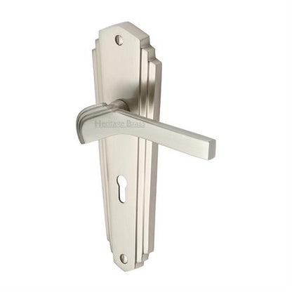 Waldorf Door Handle on Plate(Lever Lock)